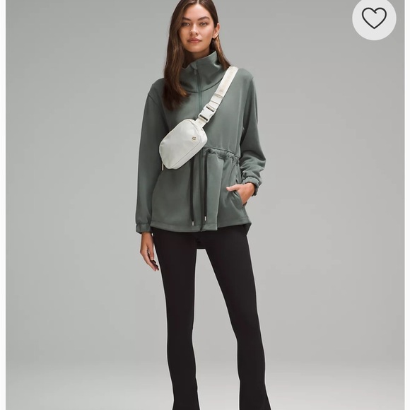 Lululemon belt bag wordmark 1L - Picture 2 of 6